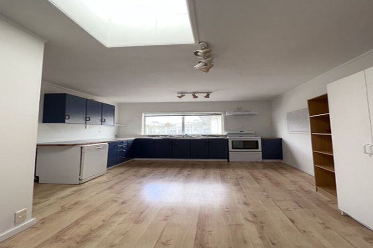 Photo of property in 5 Killarney Avenue, Torbay, Auckland, 0630