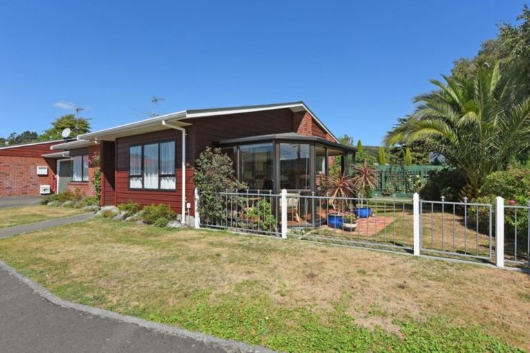 Photo of property in 4/30 King Street, Ebdentown, Upper Hutt, 5018