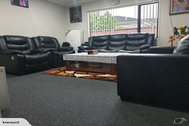 Photo of property in 13 Lieshout Way, Pukekohe, 2120