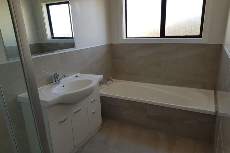 Photo of property in 180 Clarkin Road, Fairfield, Hamilton, 3214