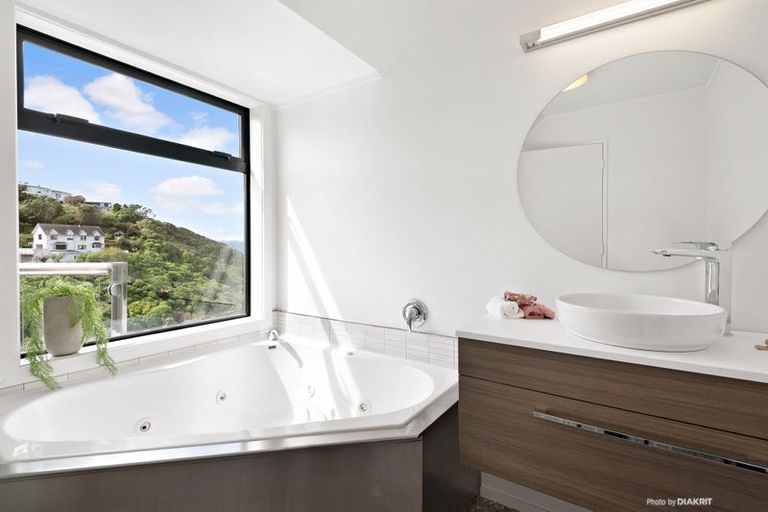 Photo of property in 75b Cashmere Avenue, Khandallah, Wellington, 6035