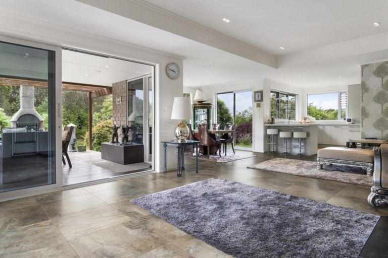 Photo of property in 166 Oteki Park Drive, Welcome Bay, Tauranga, 3112