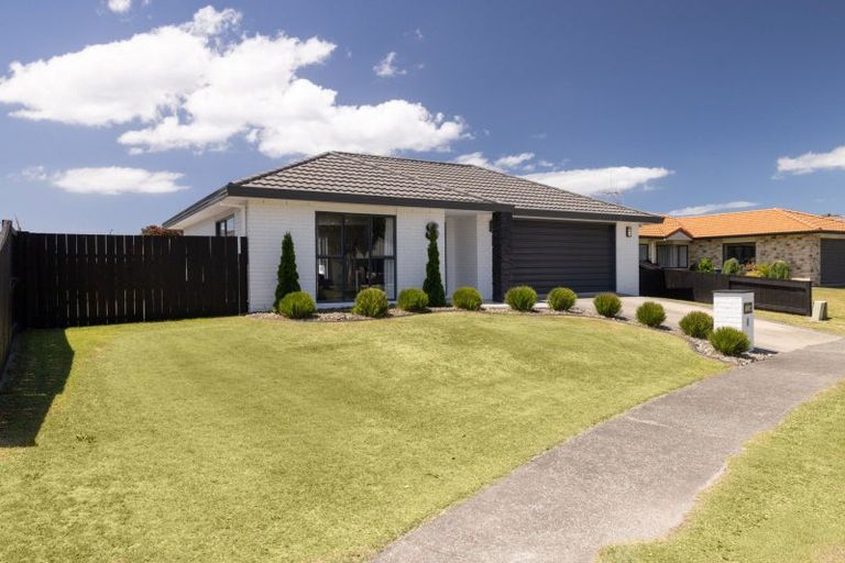 Photo of property in 8 Nicole Place, Papamoa Beach, Papamoa, 3118