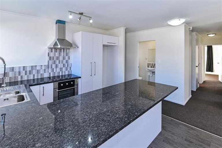 Photo of property in 125 Sykes Road, Weymouth, Auckland, 2103