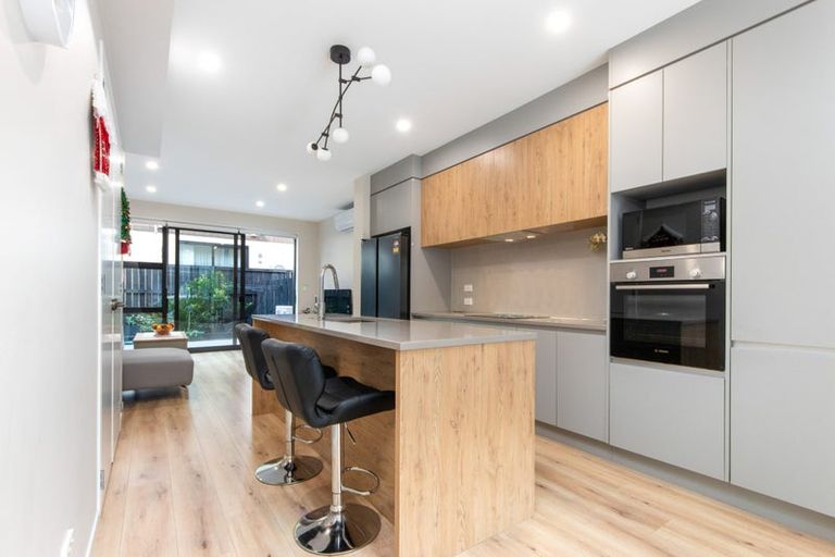 Photo of property in 19 Peihana Road, Hobsonville, Auckland, 0616