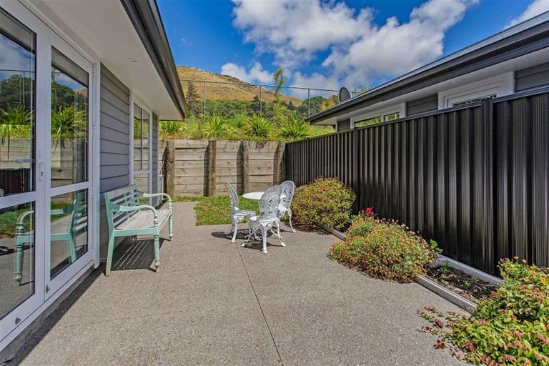 Photo of property in Maltworks Villas, 69/60 Port Hills Road, Heathcote Valley, Christchurch, 8022