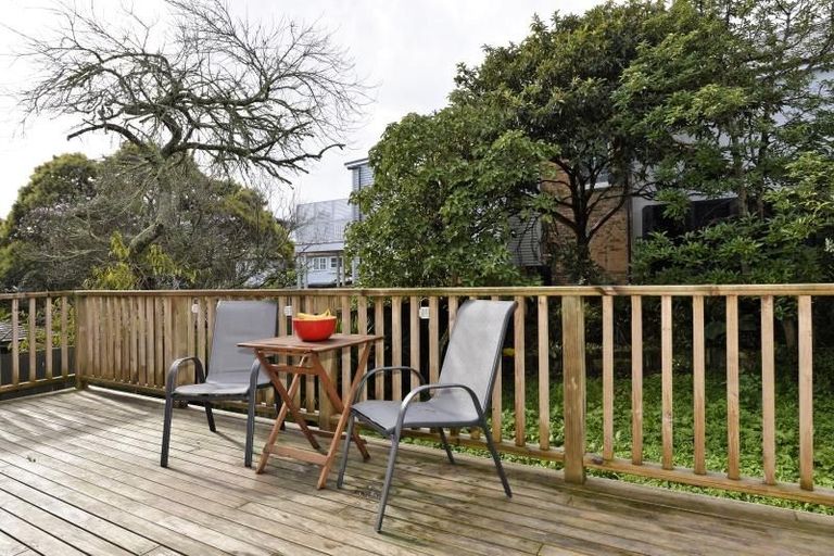 Photo of property in 27a Sussex Street, Levin, 5510