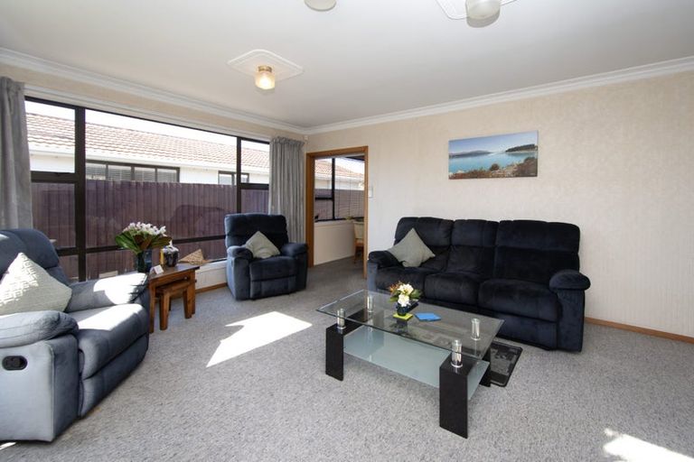 Photo of property in 25 Beach Road, North New Brighton, Christchurch, 8083