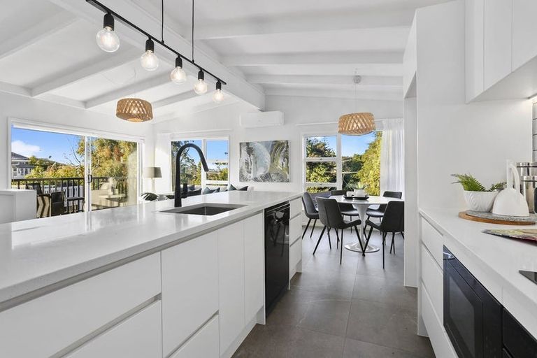 Photo of property in 1/237 Rangatira Road, Beach Haven, Auckland, 0626