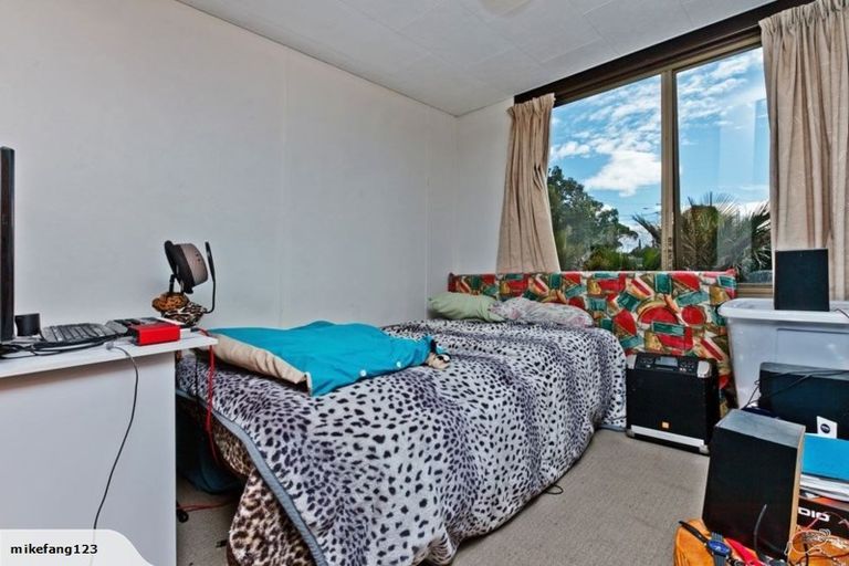 Photo of property in 643 Beach Road, Rothesay Bay, Auckland, 0630