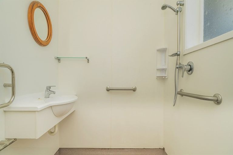 Photo of property in 92 Catherine Crescent, Whitianga, 3510