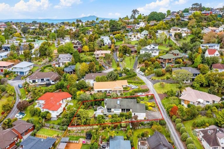 Photo of property in 50 Bayside Drive, Browns Bay, Auckland, 0630