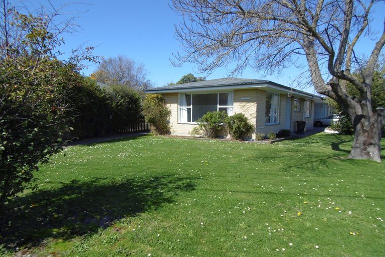 Photo of property in 2 Squire Street, Mairehau, Christchurch, 8013