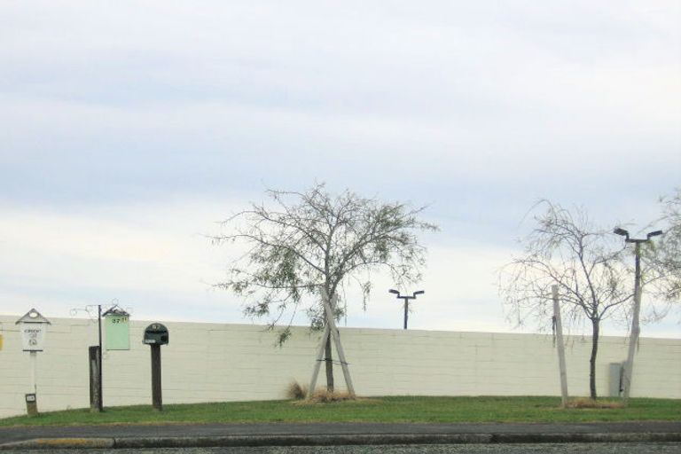 Photo of property in 83 Tuhikaramea Road, Dinsdale, Hamilton, 3204