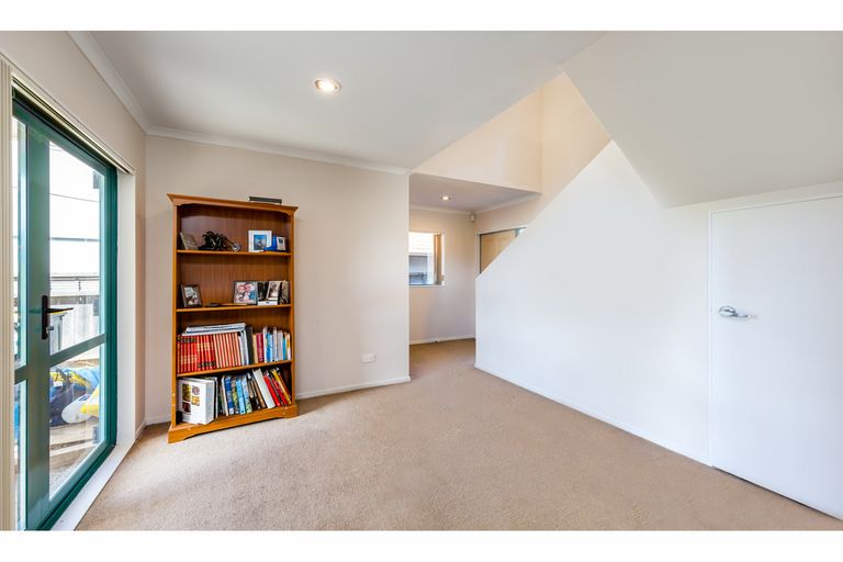 Photo of property in 19 Midshipman Court, Gulf Harbour, Whangaparaoa, 0930
