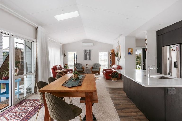 Photo of property in 2 Karanema Place, Coastlands, Whakatane, 3120