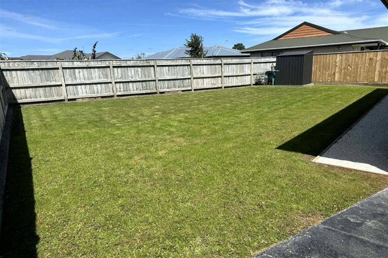 Photo of property in 42 Peter Hall Drive, Kelvin Grove, Palmerston North, 4414