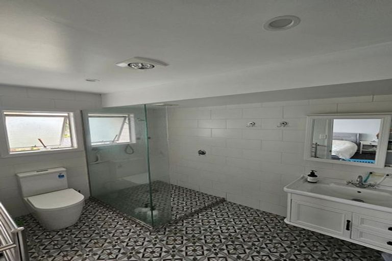 Photo of property in 38 Alexander Street, Cockle Bay, Auckland, 2014