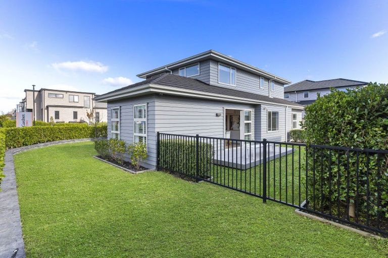 Photo of property in 51 Kopuru Road, Whenuapai, Auckland, 0618