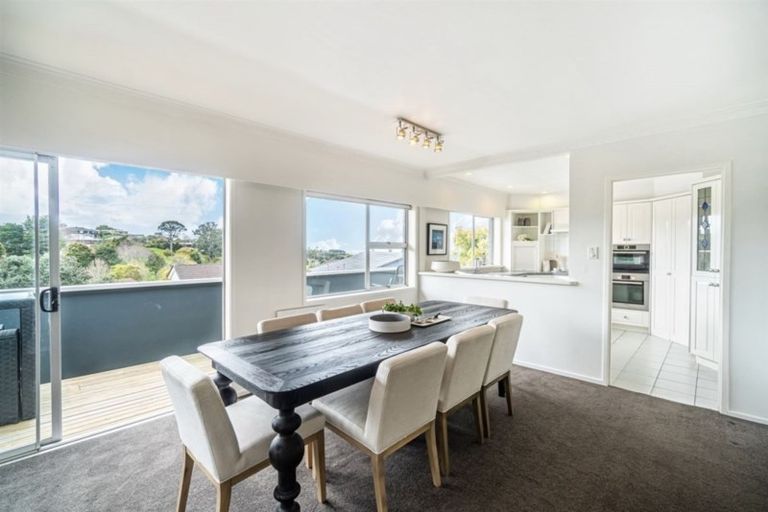 Photo of property in 11 Ponui Place, Mairangi Bay, Auckland, 0630