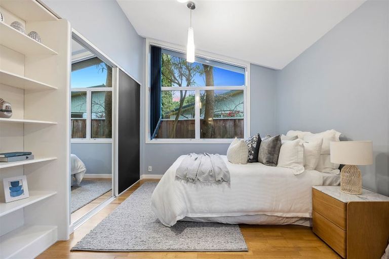 Photo of property in 152 Riverlaw Terrace, Saint Martins, Christchurch, 8022