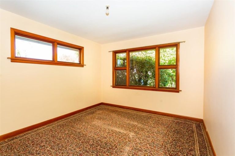 Photo of property in 340 Memorial Avenue, Burnside, Christchurch, 8053