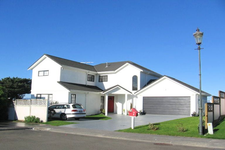 Photo of property in 10 Norwood Place, Johnsonville, Wellington, 6037