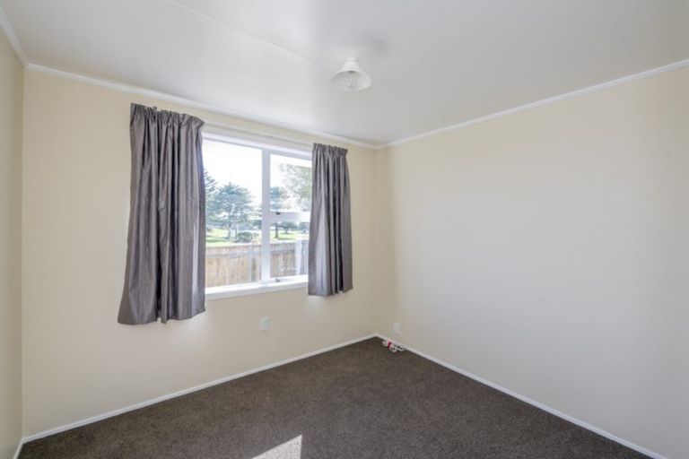 Photo of property in 37 Adkin Avenue, Levin, 5510