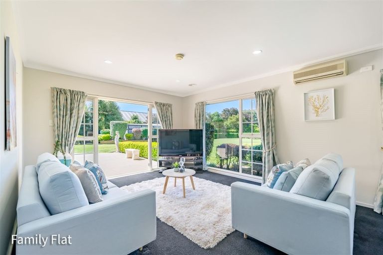 Photo of property in 18 Emerald Hill Drive, Birchville, Upper Hutt, 5018
