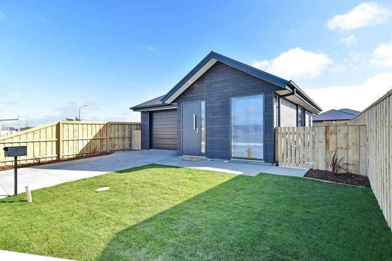 Photo of property in 38 Quinn Crescent, Woodend, 7610