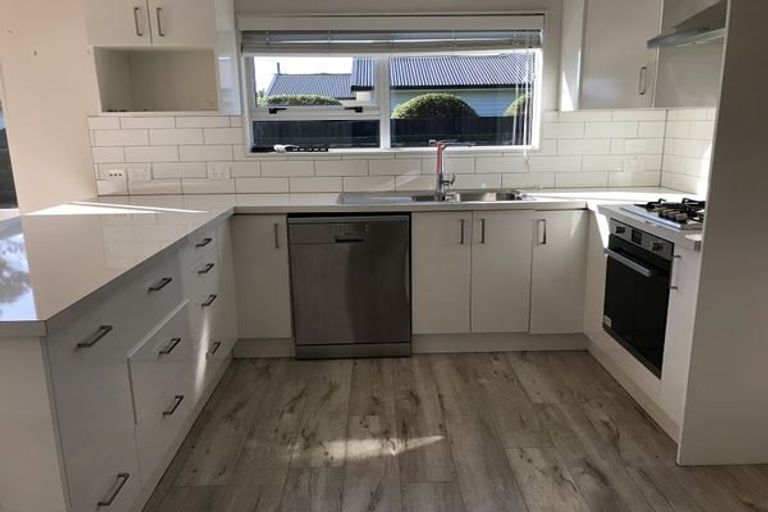 Photo of property in 5 Leistrella Road, Hoon Hay, Christchurch, 8025