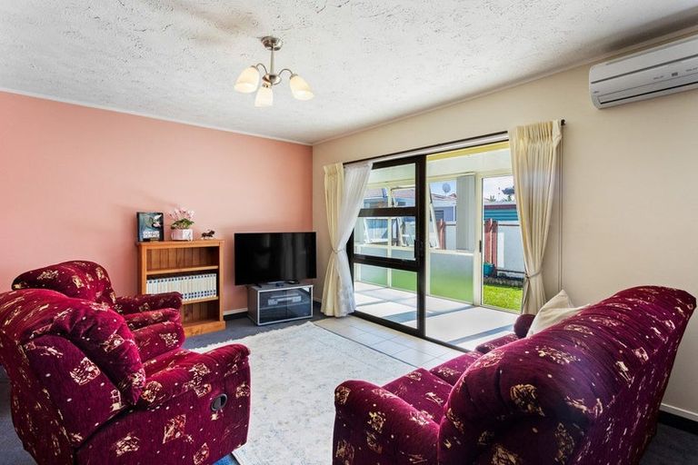 Photo of property in 214a Centreway Road, Orewa, 0931
