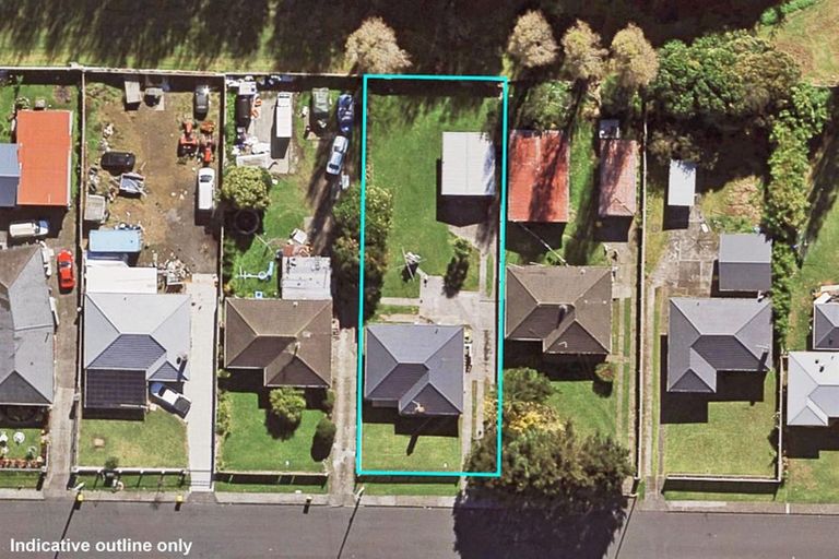 Photo of property in 69 Blake Road, Mangere East, Auckland, 2024