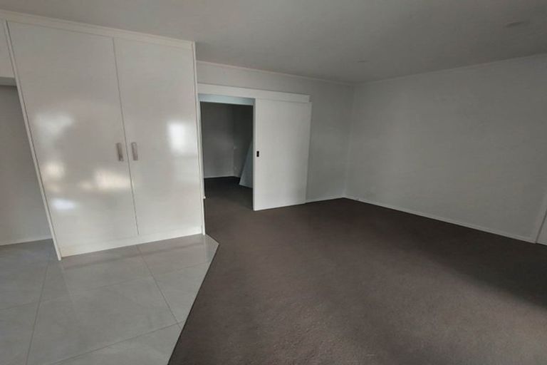 Photo of property in 4 Banksia Place, Goodwood Heights, Auckland, 2105