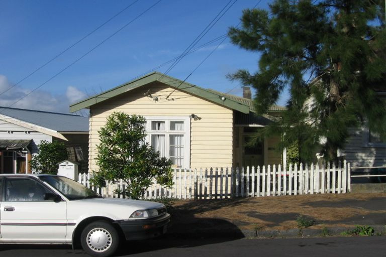 Photo of property in 2/25 Commercial Road, Grey Lynn, Auckland, 1021