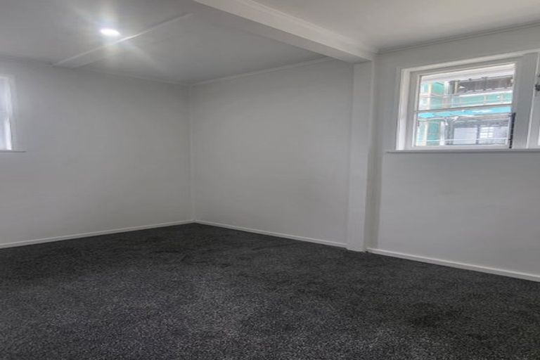 Photo of property in 52a Arimu Road, Papakura, 2110
