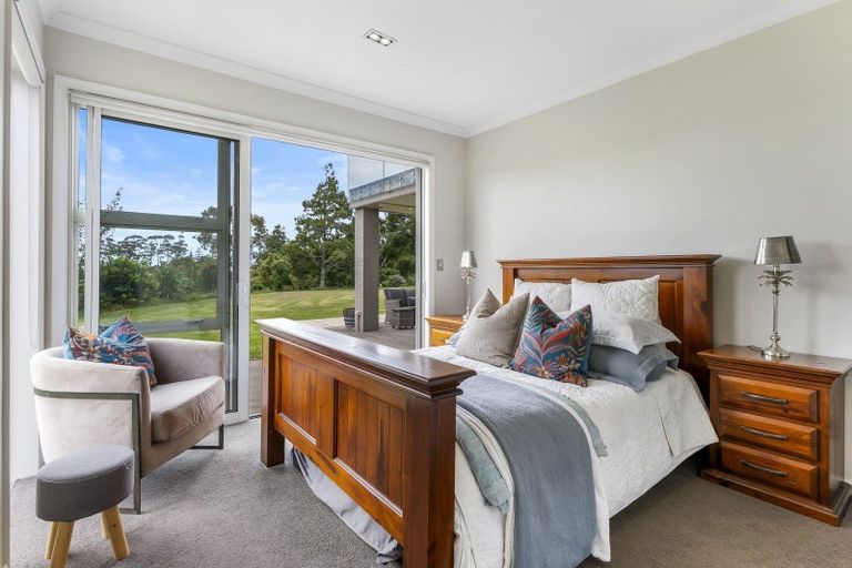 Photo of property in 497 Whitford Road, Whitford, Howick, 2571