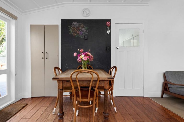 Photo of property in 38 Te Awa Avenue, Te Awa, Napier, 4110