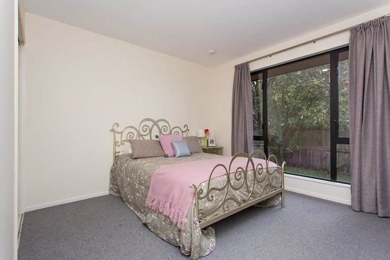 Photo of property in 11 Kimbrace Place, Belfast, Christchurch, 8051
