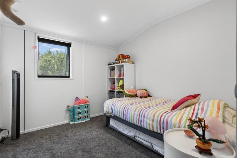 Photo of property in 2 Cambridge Lane, Mangawhai, 0505