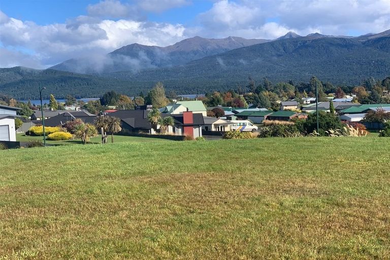 Photo of property in 18 Tawera Place, Te Anau, 9679
