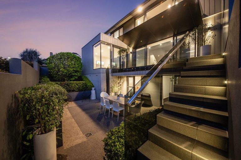 Photo of property in 1/58 The Parade, Bucklands Beach, Auckland, 2012