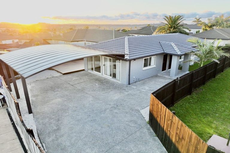 Photo of property in 53 Westerham Drive, Dannemora, Auckland, 2016