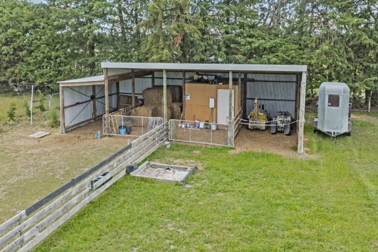 Photo of property in 106 Glews Road, Cust, Rangiora, 7471