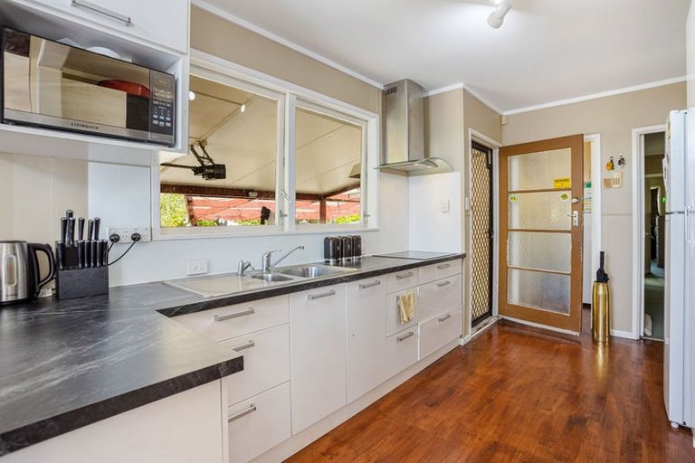 Photo of property in 77 Weldene Avenue, Glenfield, Auckland, 0629