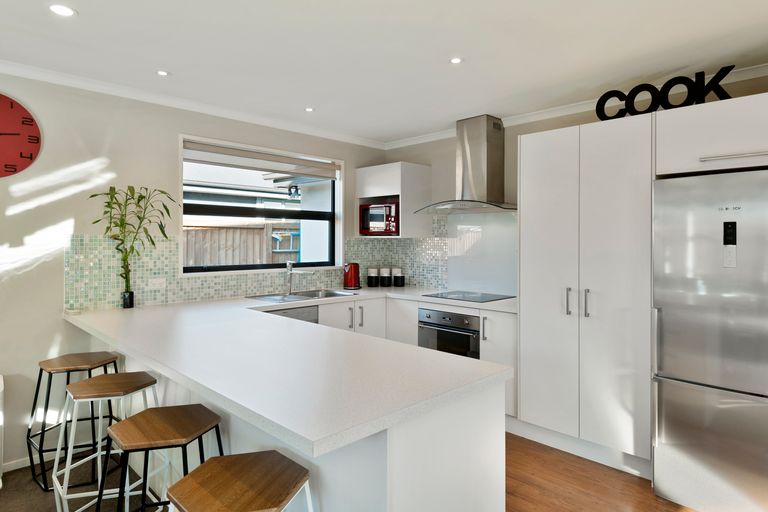 Photo of property in 16 Barnard Street, Kaiapoi, 7630