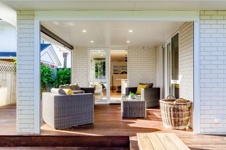 Photo of property in 84 Mazengarb Road, Paraparaumu Beach, Paraparaumu, 5032