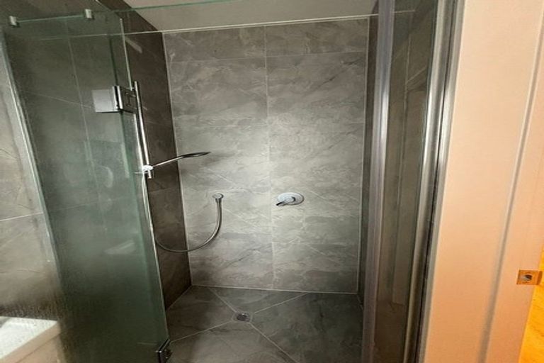 Photo of property in 7/1 Kaponga Crescent, New Lynn, Auckland, 0600