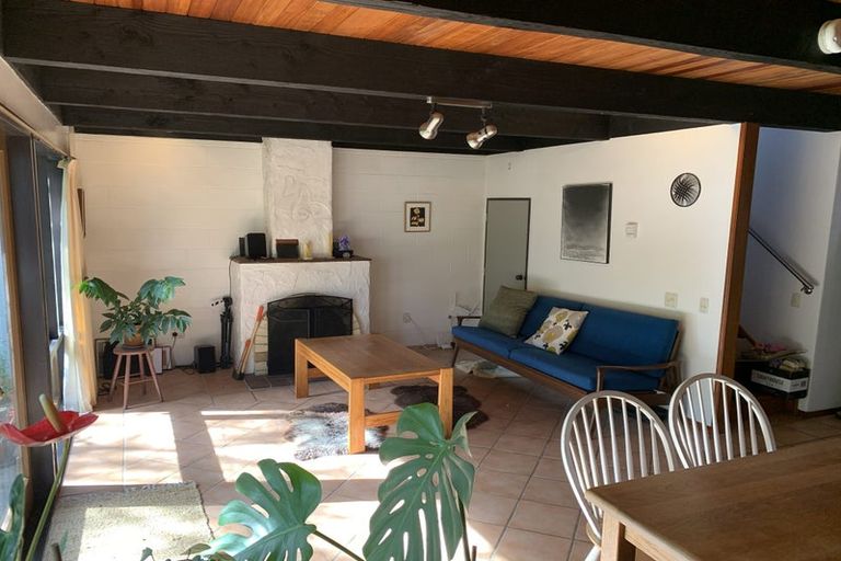 Photo of property in 2b Pitoitoi Road, Days Bay, Lower Hutt, 5013