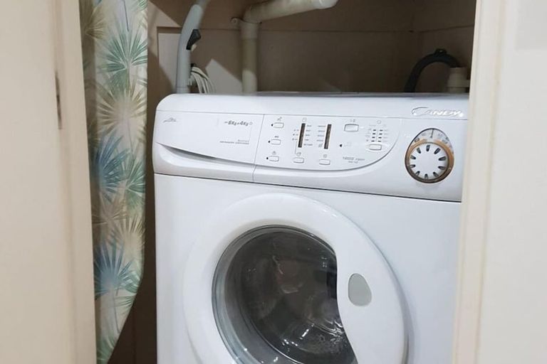 Photo of property in Terrace Tower Apartments, 126 The Terrace, Wellington Central, Wellington, 6011